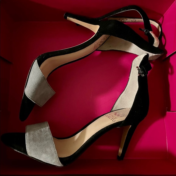 Vince CAMUTO Sathina Ankle Strap Sandal - Picture 5 of 6